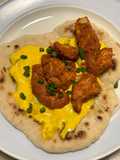 Pollo tandoori veloce su pane ciapati e salsa alla curcuma