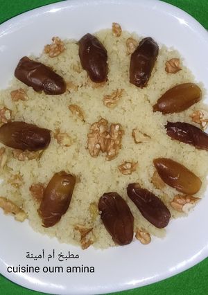 صورة لوصفة مسفوف بالتمر و المكسرات على طريقة أم أمينة