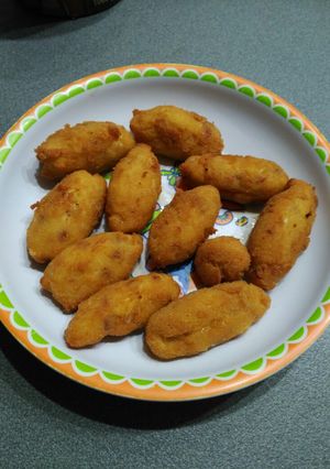 Una foto de Croquetas caseras de huevo duro, bacon y jamón