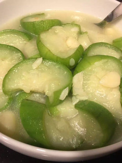 大蒜清炒絲瓜及絲瓜粥 的食譜成品照片