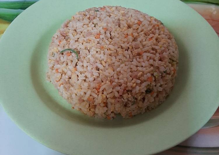 Cara Gampang Menyiapkan Nasi telur goreng ala korea, Lezat