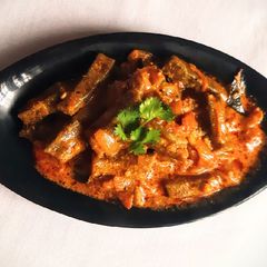 A picture of Bindi curry.
