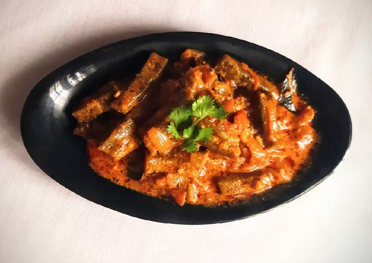 Simple Way to Make Favorite Bindi curry