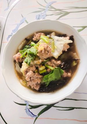 รูปของ ต้มจืดสาหร่ายหมูสับผักกาดขาว