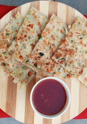 A picture of Stuffed Paratha 🇮🇳🇵🇰🇨🇳.