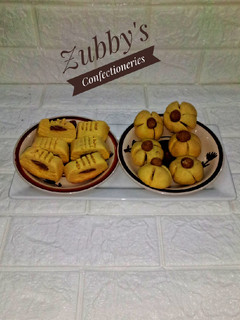 A picture of Chocolate bar cookies.