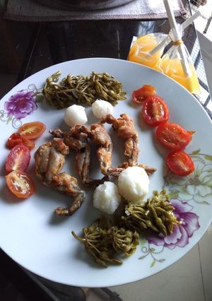 Hình của món Ếch chiên tỏi nckd_Blw.