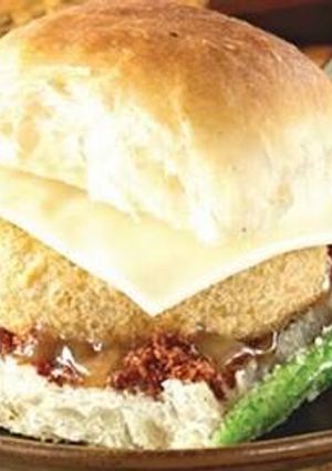 A picture of Cheese vada pav.