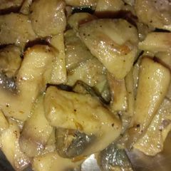 A picture of Makhni mushrooms.