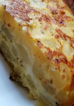 Una foto de Tortilla de papa rellena
