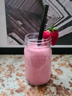 Una foto de Smoothie de fresa con colágeno