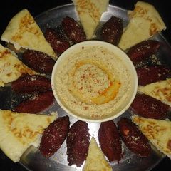 A picture of Hummus.