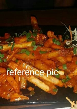 A picture of Chilli garlic French fries.