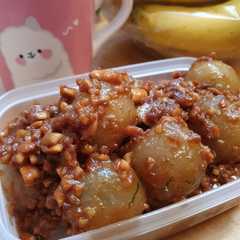 รูปของ Cilok Bumbu Kacang