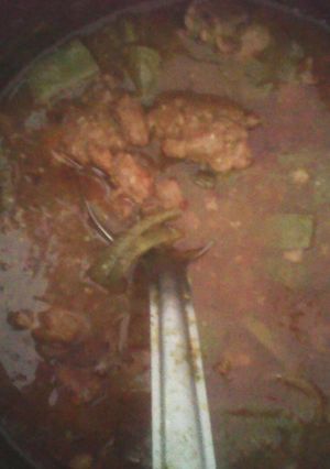 Una foto de Longaniza en salsa verde con morita y nopales