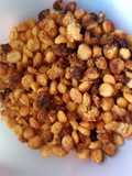 BBQ Sriracha Crispy Chickpea ถั่วลูกไก่อบซอสบาร์บีคิว