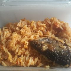 A picture of Jollof rice.