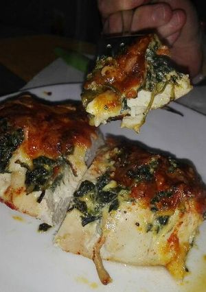 Foto principal de Pechuga de pollo rellena de espinacas