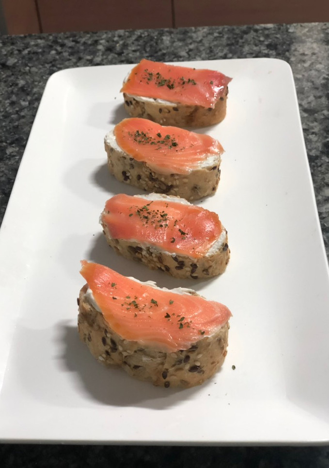 Una foto de Canapés de salmón con queso Philadelphia