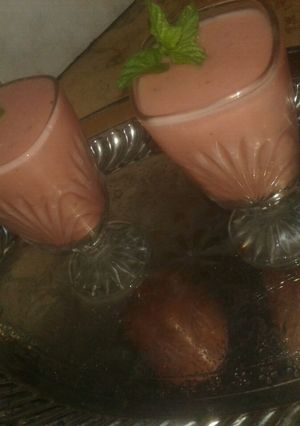 صورة لوصفة سموذي البطيخ بالموز 🍉🍌