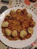 Risotto con morrón y albóndigas de ricotta al horno