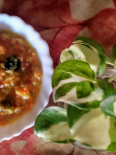 A picture of Gajar ka halwa with dry fruits overload.