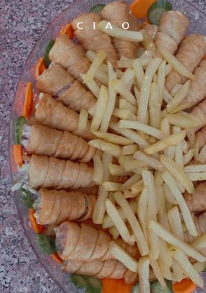 صورة لوصفة اقماع مقليه بحشوات متعدده 👩🏻‍🍳