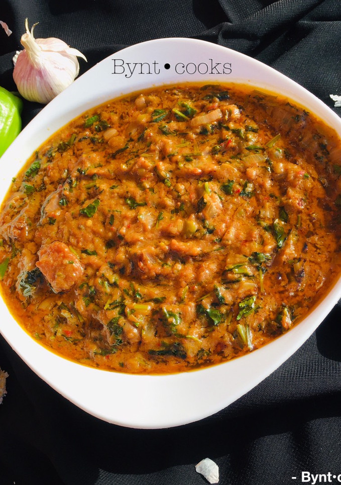 A picture of Groundnut stew.