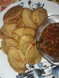 Kosan doya da tumatu souce ainihin hoton girkin