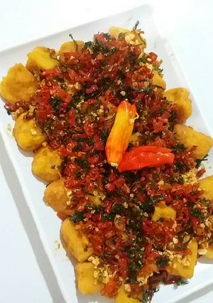 Foto resep Tahu telor asin(tabur bawang putih,cabe n daun bawang goreng)