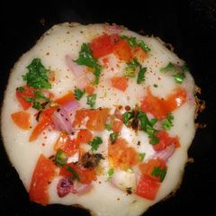 A picture of Poha Uttapam.