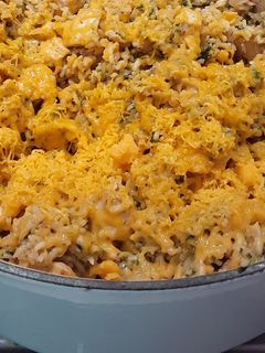 A picture of Cheesy Chicken & Spinach Rice Casserole.