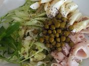 Una foto de como hacer pepino embutidos