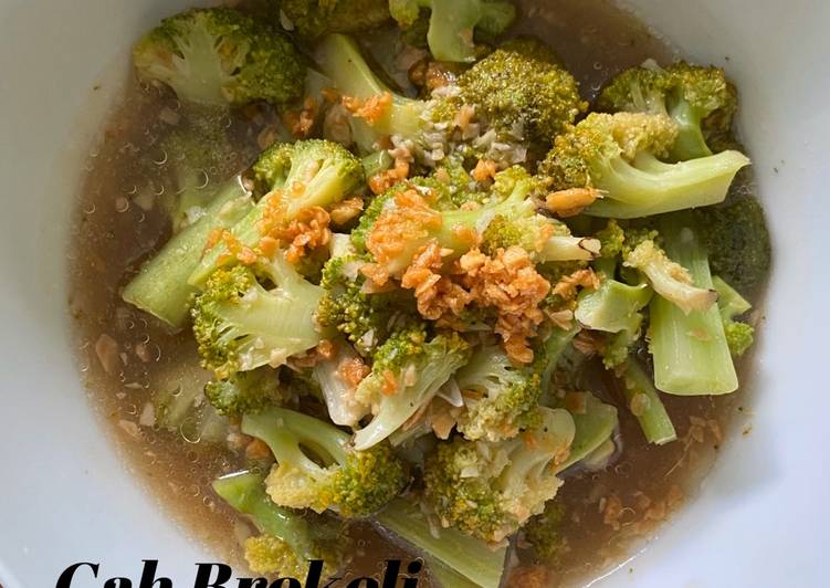 Cara mudah memasak Cah Brokoli Bawang Putih Lezat