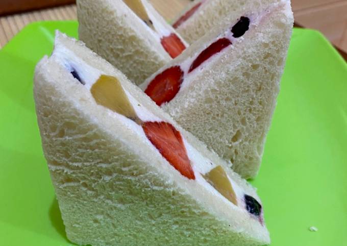 Cara membuat Fruit Sandwich Cara membuat Fruit Sandwich