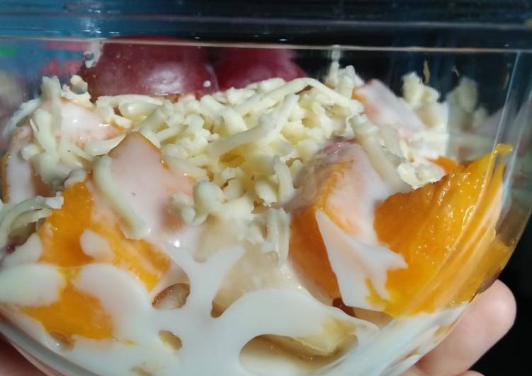 Langkah Mudah untuk Menyiapkan Salad buah Anti Gagal