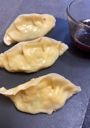 Una foto de Gyozas de langostinos