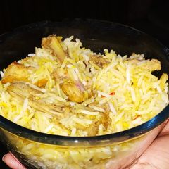 A picture of Dum Chicken biryani.