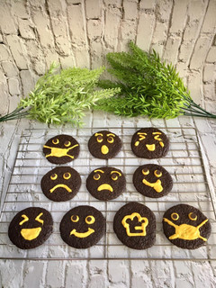 Foto resep Chocolate Cookies Emoticon