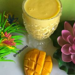 A picture of ম্যাঙ্গো লস্যি(Mango lassi recipe in Bengali).