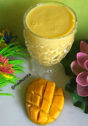 A picture of ম্যাঙ্গো লস্যি(Mango lassi recipe in Bengali).