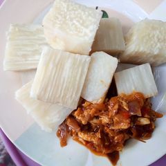 A picture of Doya n egg sauce.