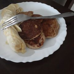 A picture of Apple cinnamon pancakes.