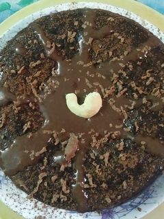 ডেকাডেন্ট চকলেট কেক (decadent chocolate Cake recipe in Bengali) রেসিপির প্রধান ছবি