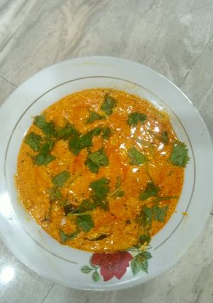 દહીં તીખારી(dahi tikhari) રેસીપી મુખ્ય ફોટો