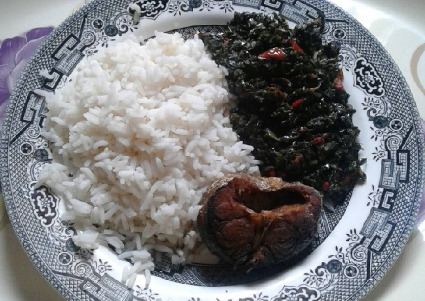 White rice with vegetable source