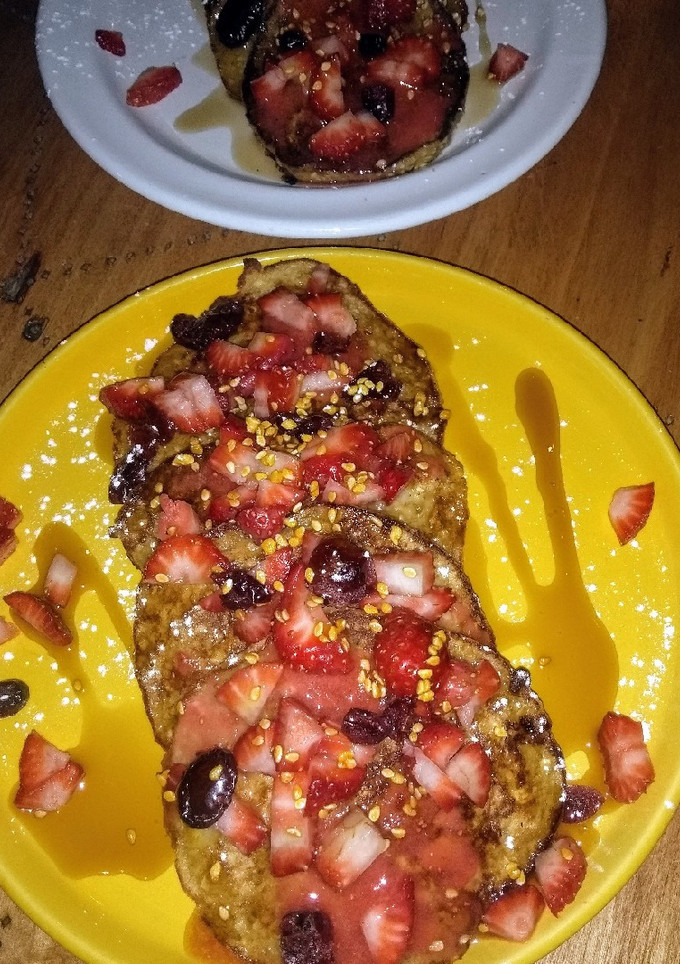 Una foto de Hotcakes de avena con frutos rojos ❣️