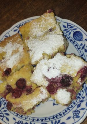 Meggyes- diós süti recept fotója