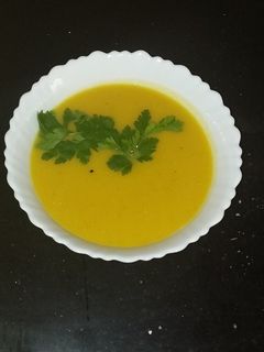 صورة لوصفة حساء اليقطين وعدس الاحمر