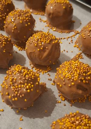 Vendégváró gesztenye golyó recept fotója